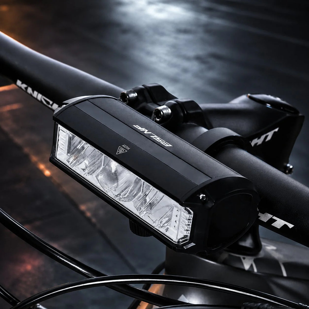 Front Bike Light 900 Lumen Rechargeable & Water-Resistant