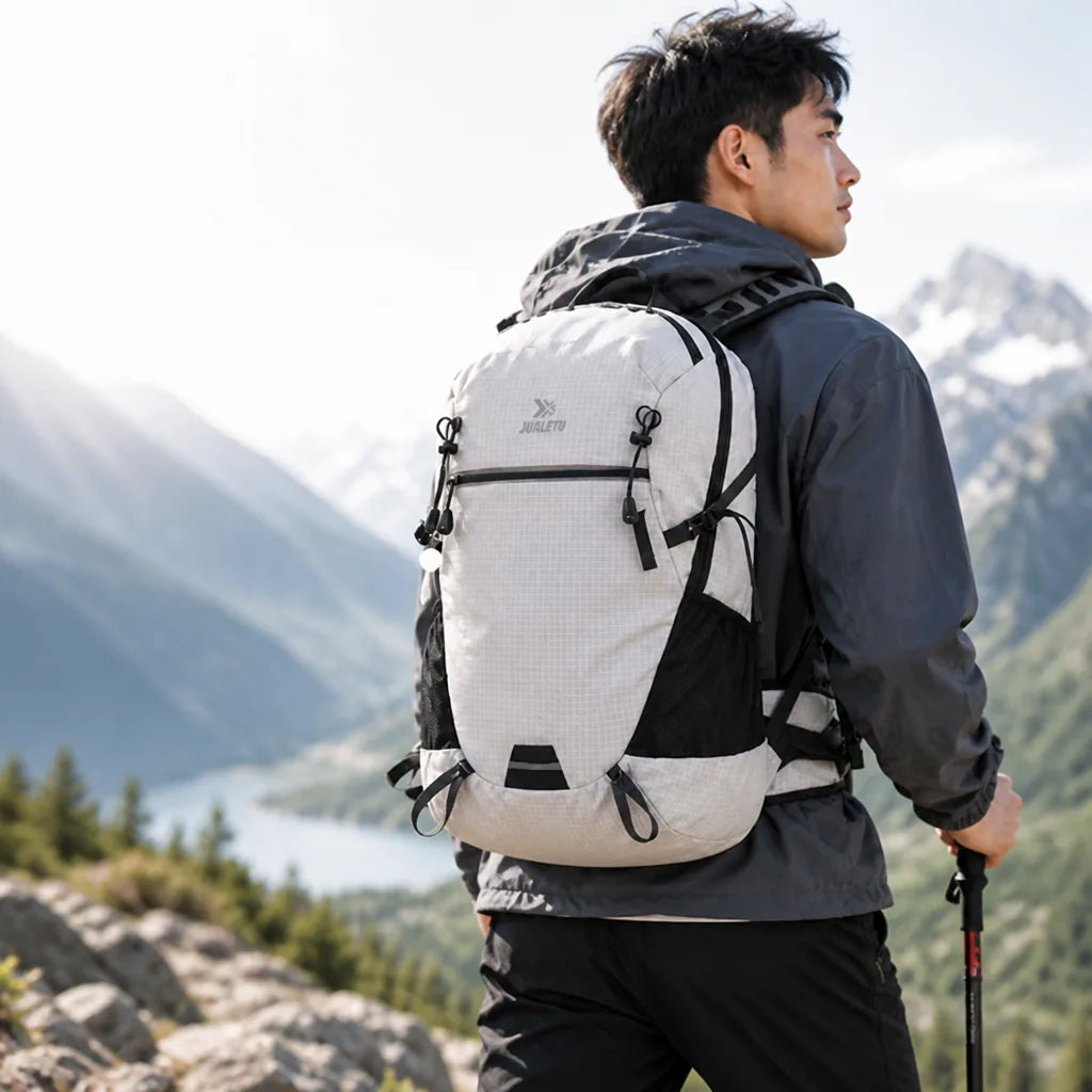Hiking Backpack 28L Lightweight Water-Repellent