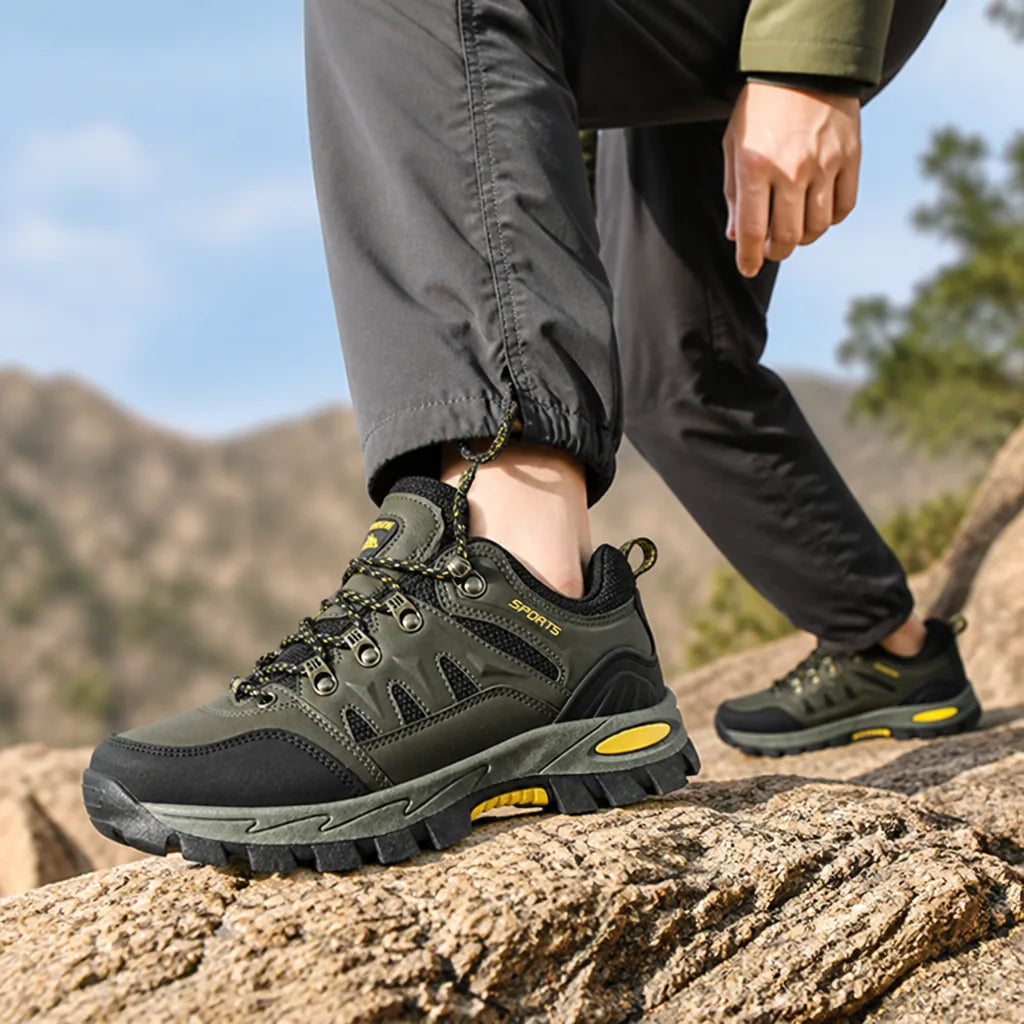 Hiking Shoes Breathable Lightweight Non-Slip Sole