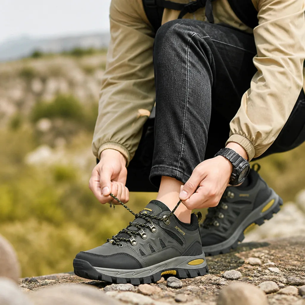 Hiking Shoes Breathable Mesh Grip Sole