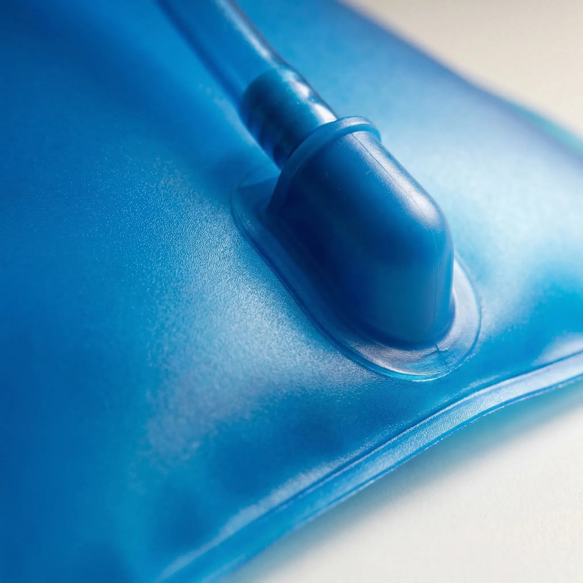 Hydration Reservoir Wide Zip-Top & Bite-Valve BPA-Free