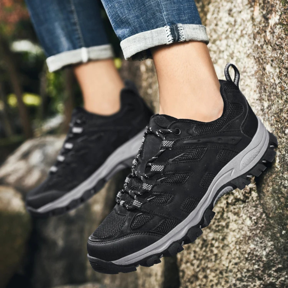 Men's Hiking Shoes Water-Repellent Leather & Breathable Mesh Non-Slip Sole