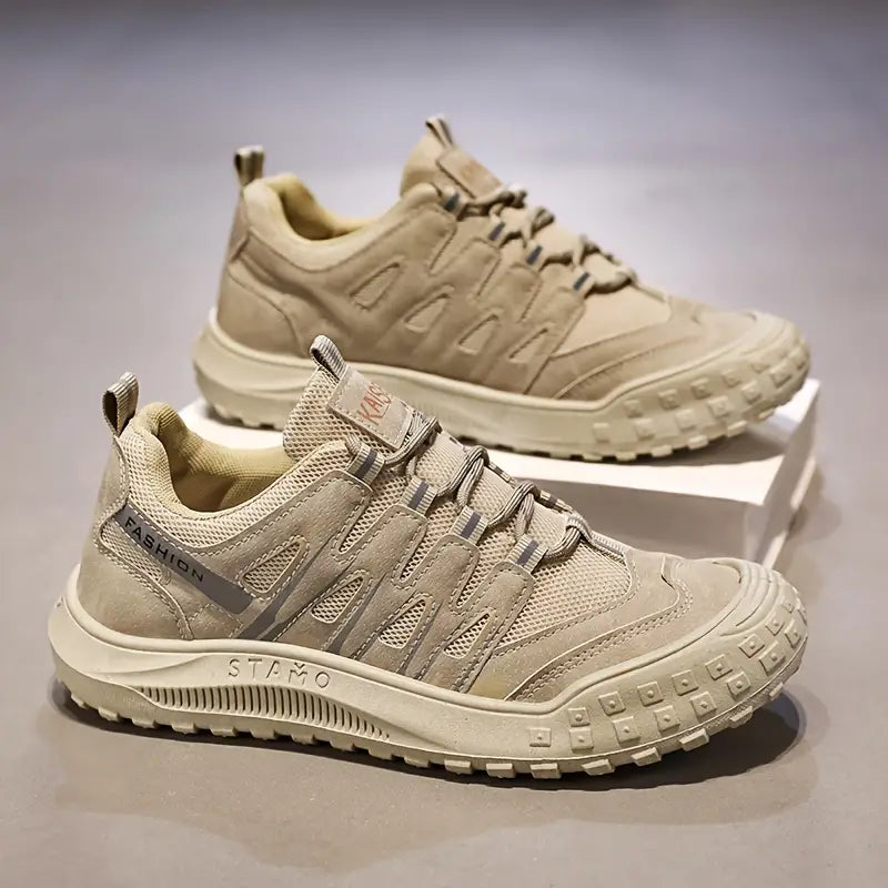 Men's Mountain Shoes Abrasion Resistant Sole Breathable Upper Supportive Fit