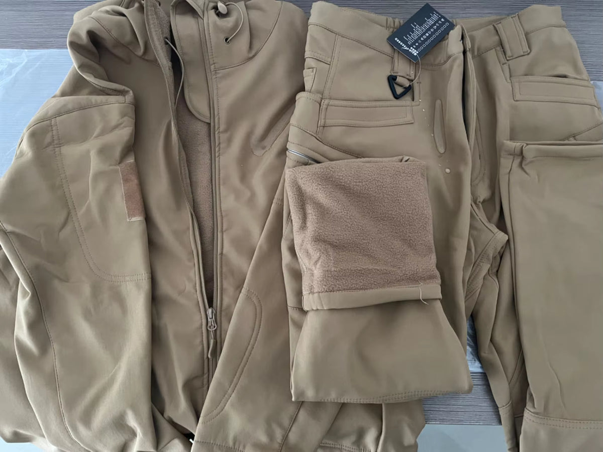 Men's Softshell Jacket Hooded Fleece-Lined & Windproof