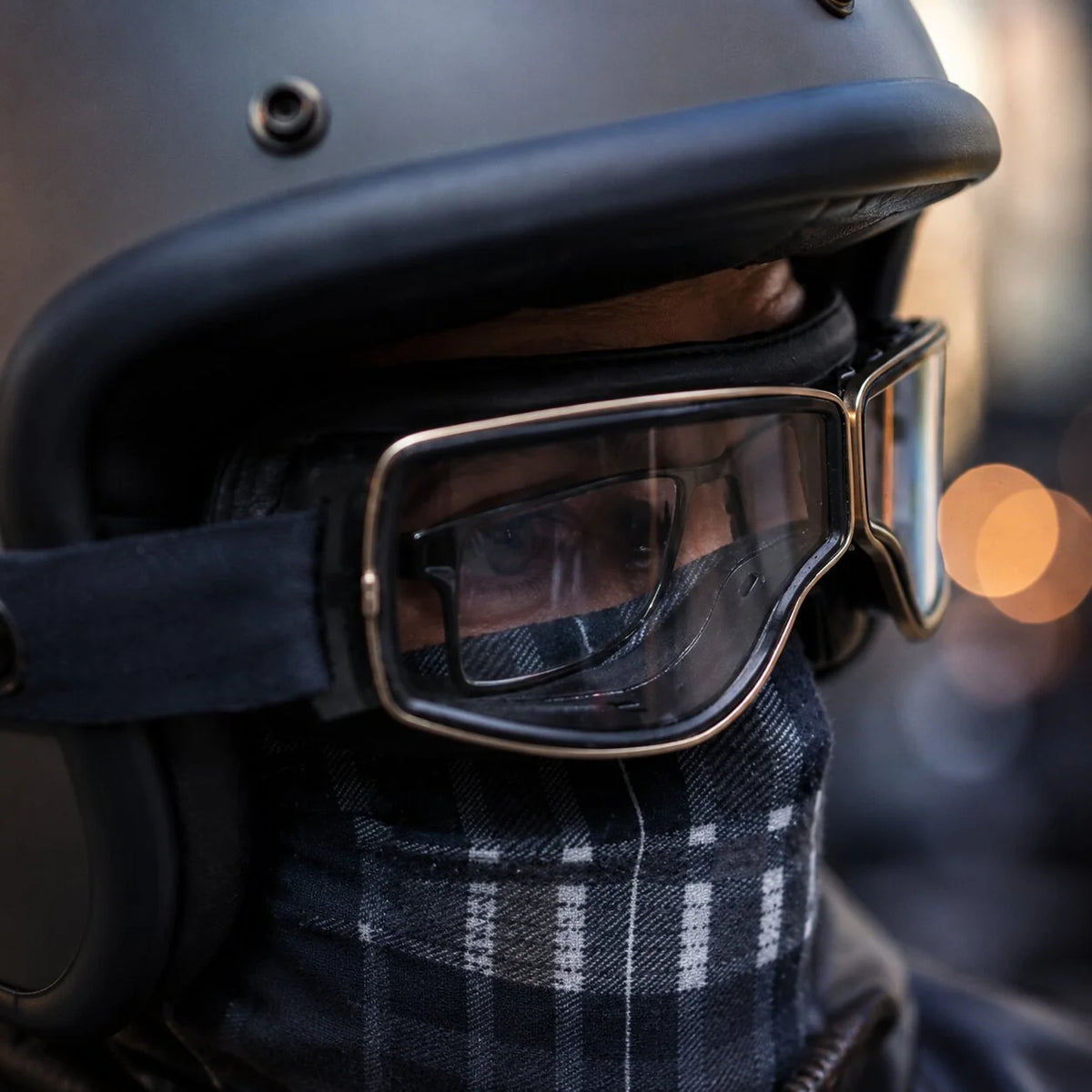 Motorcycle Goggles Impact-Resistant Polycarbonate UV Protection & Glasses-Friendly Fit