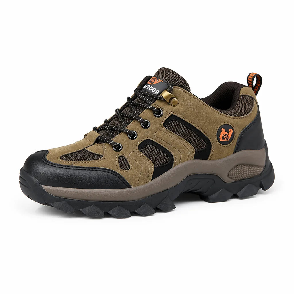 Mountaineering Shoes Water-Repellent Upper Reinforced Grip Sole