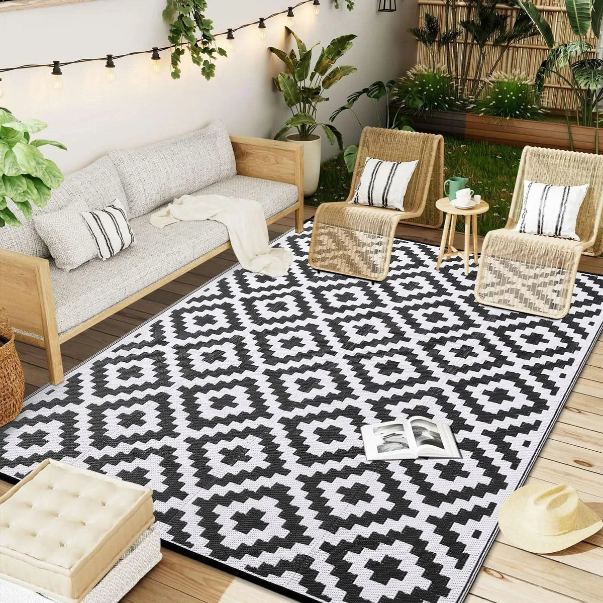 Outdoor Rug Reversible Geometric Waterproof & Non-Slip