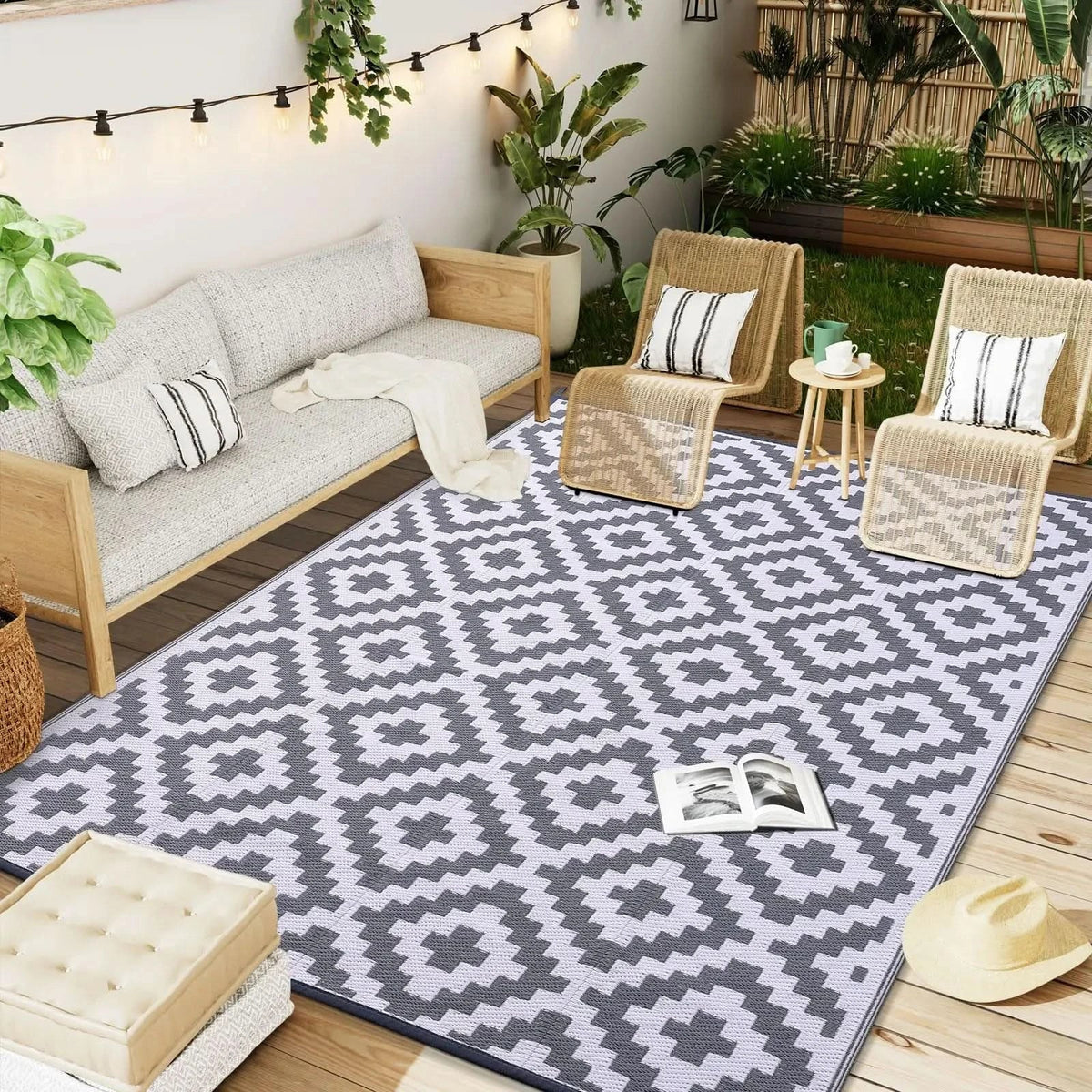 Outdoor Rug Reversible Geometric Waterproof & Non-Slip