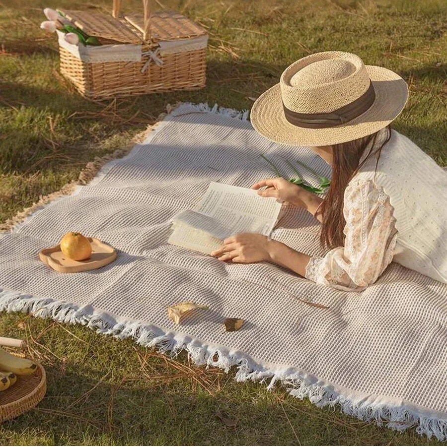 Picnic Mat Foldable Woven Plaid Tassel Trim