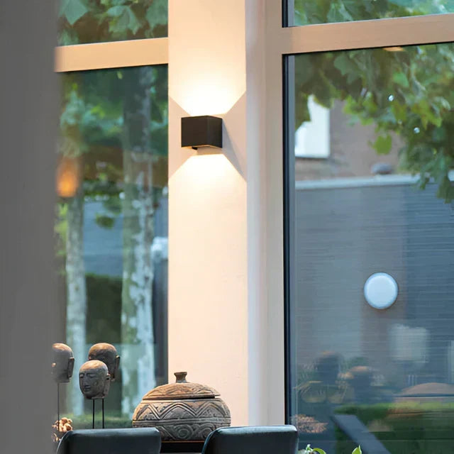 Wall Light Battery Powered USB Rechargeable Motion Sensor