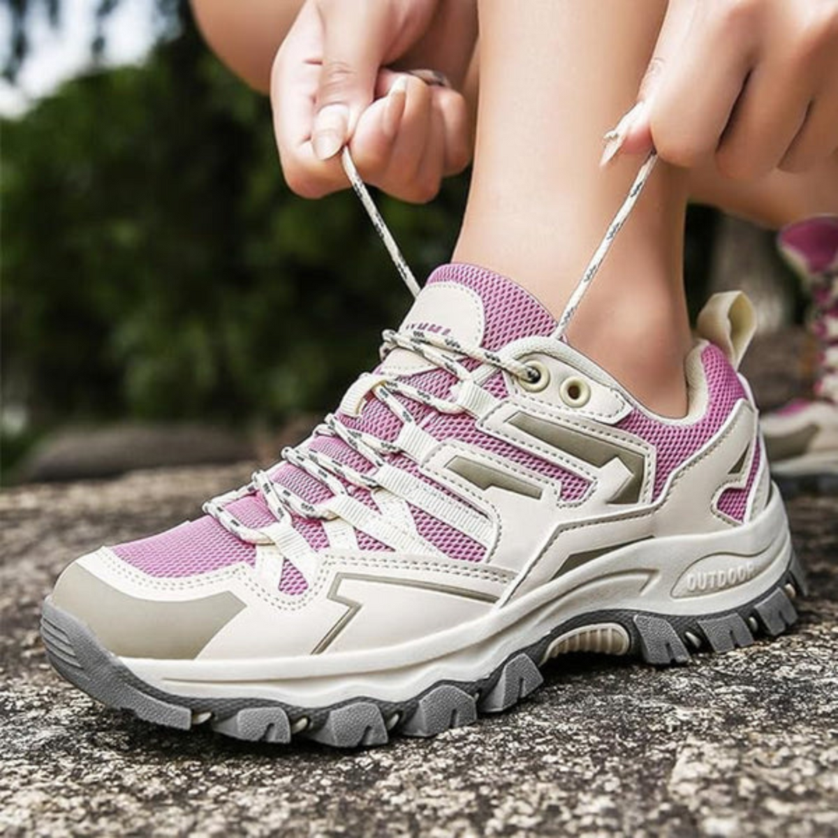 Women's Hiking Boots Sturdy Grip Outsole & Ergonomic Footbed